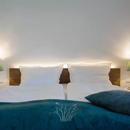 Reetdorf Geltinger Birk Kuenstlerkate Windstille Nieby (Nieby, Schleswig-Flensburg)